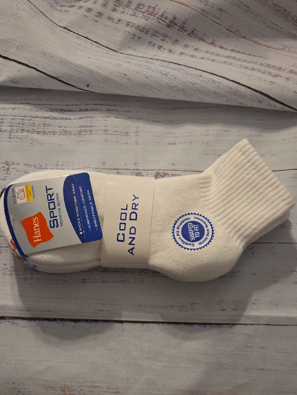 Hanes White Cool and Dry Low-Cut Athletic Socks